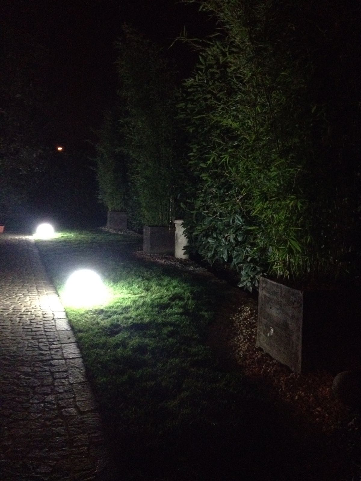 ILLUMINAZIONE GIARDINI4